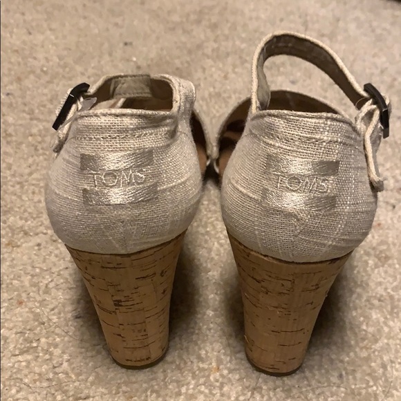 TOMS wedges - Picture 3 of 6